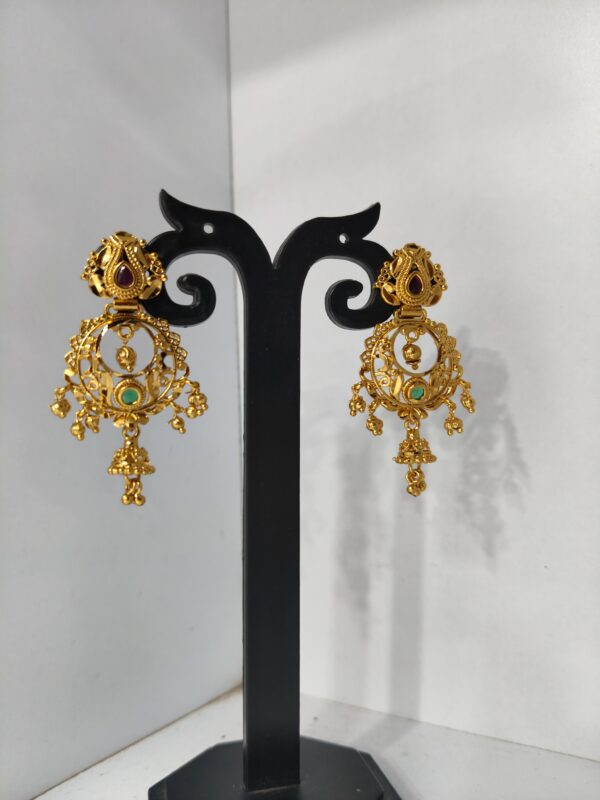 Chandbaali earrings - Image 3