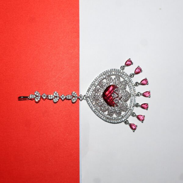 Sparkling Bridal Maang Tikka - Image 2