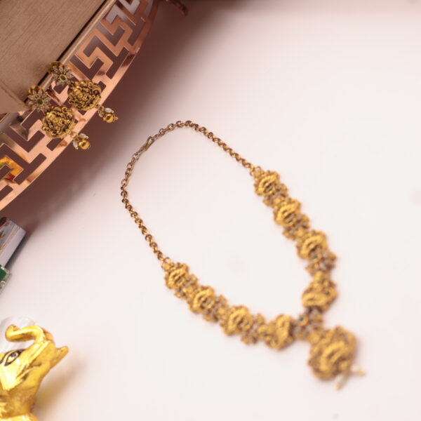 "The Resplendent Nakshi Collection" - Image 4