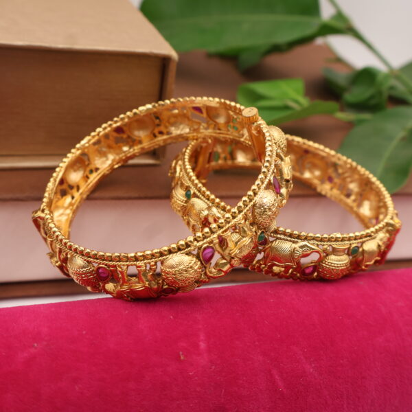 Traditional Floral Nakshi Gold Bangles
