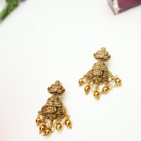 Antique Lakshmi Nakshi Temple Jewellery Set - Image 2