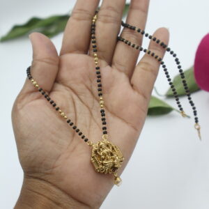 TEMPLE STRYLE BLACK BEED NECKLACE